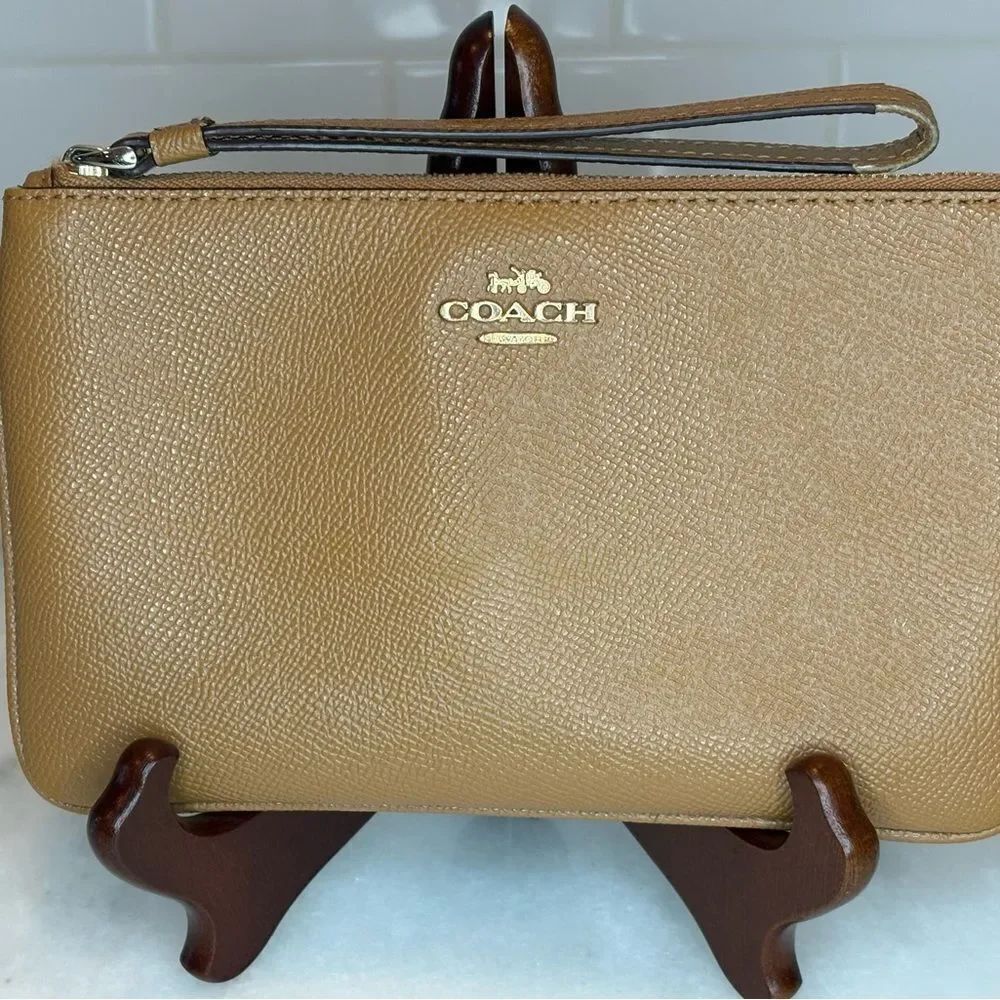Coach Wristlet Bag Purse Leather Tan Designer Pouch Wallet